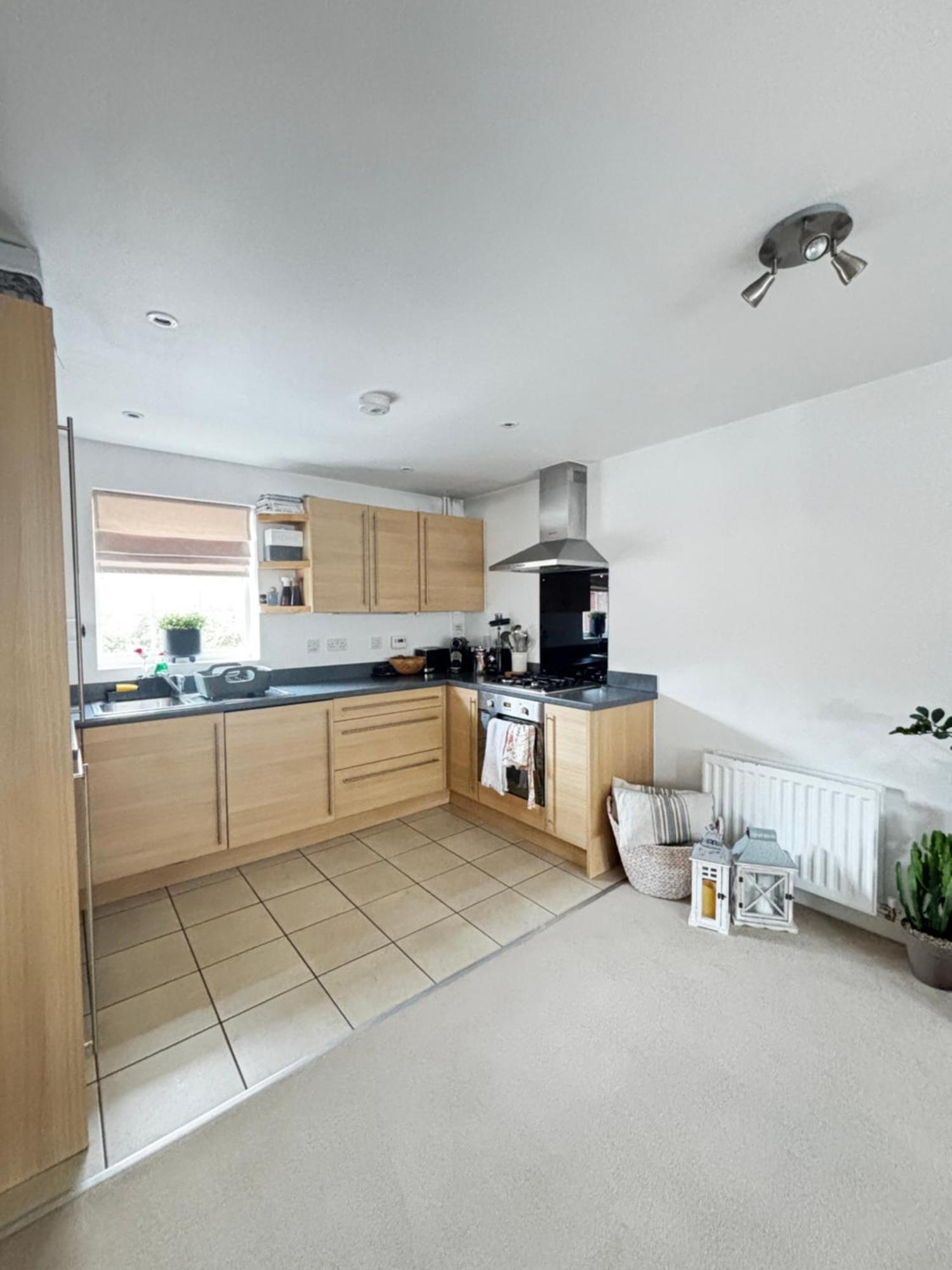 Blunsdon Delux Room With Private Parking, Sleeps 2, Perfect For Cotswold Getaway, Easy A419 Access מראה חיצוני תמונה